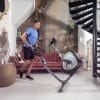 Hometrainer Turner DHT500 - Flow Fitness, man in actie.