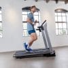 Loopband Runner DTM400i - Flow Fitness, sfeerimpressie
