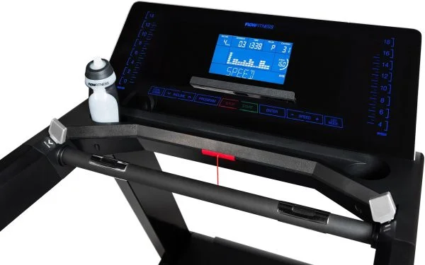 Flow Fitness loopband T3i kan tot een gewicht van 200 kg. Ingezoomd band computerscherm