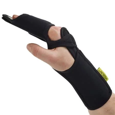 Vinger en hand orthese van Basko.