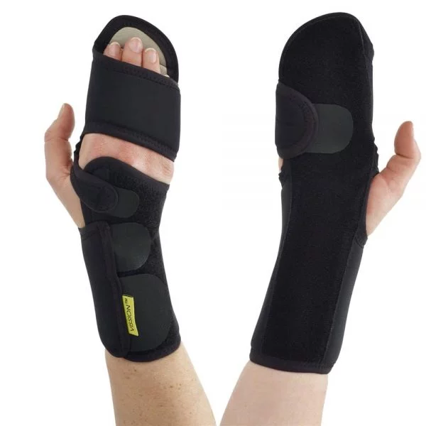 Vinger en hand orthese van Basko.
