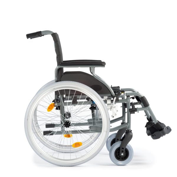 Multimotion lichtgewicht rolstoel M6 in kleur donkergrijs zijkant