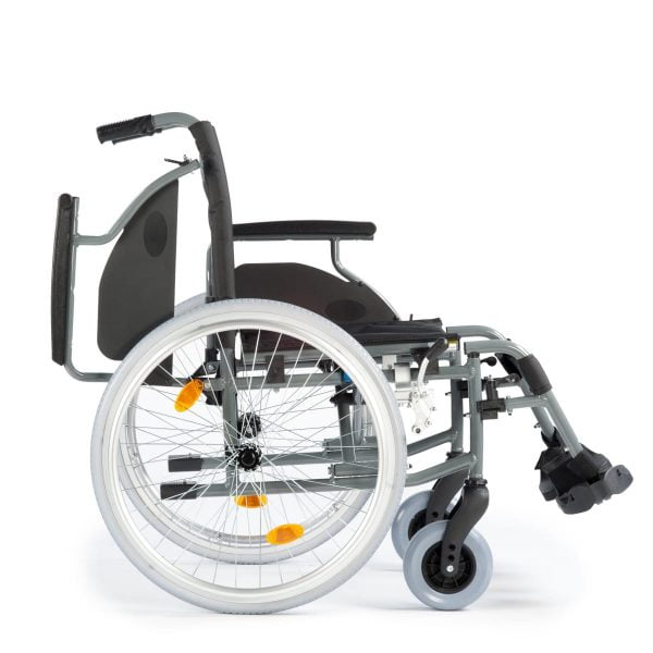 Multimotion lichtgewicht rolstoel M6 in kleur donkergrijs zijkant ingeklapt