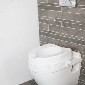 toiletverhoger zonder deksel merk atlantis 10 cm hoog op toilet