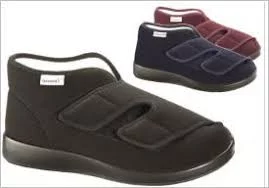 Verbandschoen laagmodel Varomed Genua winter kleur zwart bordeau en blauw
