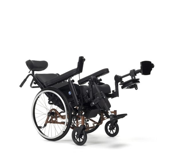 Elektrisch rolstoel Inovys II-E EVO van het merk Vermeiren kantelbaar en met comfort beensteunen