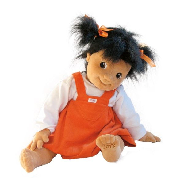 De pop Emilie van het merk Joyk is ontworpen voor ouderen en kinderen en geven gevoel van roest