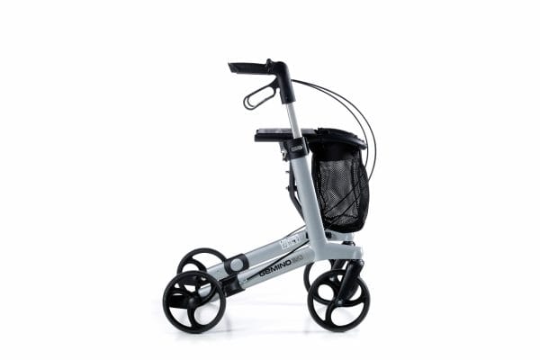 Lichtgewicht rollator Gemino 20 in zilver met vier wielen, mandje en duwbeugel voor dagelijks veilig lopen