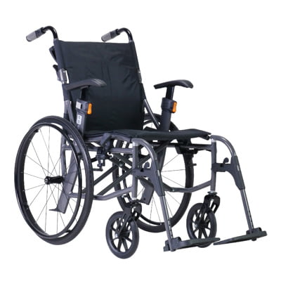 De lichtgewicht zelfbeweger rolstoel weegt slechts 10,9 kg. Dit is de kleur grijs