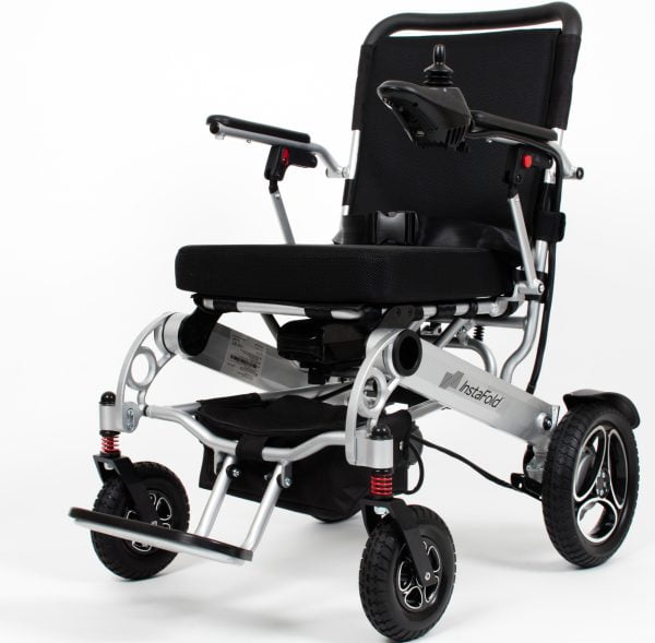 Elektrische rolstoel Instafold van het merk Drive medical opvouwbaar binnen enkele seconden