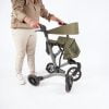 Rollator Vitility is dubbel opvouwbaar in de kleur forest green.