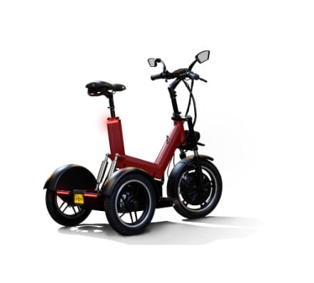 Elektrische driewieler Joiny G100 in rood met hoge zit, twee achterwielen en compact frame voor stabiele mobiliteit