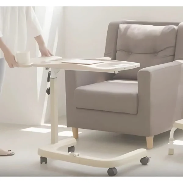 De MultiMotion Prestige bedtafel biedt optimaal comfort voor het gebruik van een laptop of tablet en voor lezen of eten in bed.