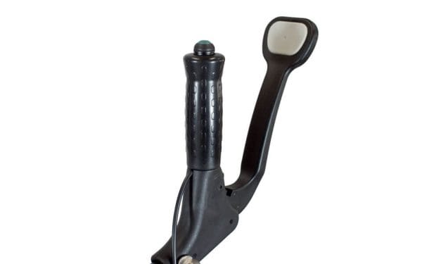 De Gemino 60 Walker is een lichtgewicht buiten rollator met elleboogondersteuning.