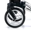 De Gemino 60 Walker is een lichtgewicht buiten rollator met elleboogondersteuning.