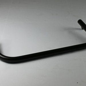 Zwarte opklapbare voetring voor trippelstoel Champ en Mondo tegen grijze achtergrond