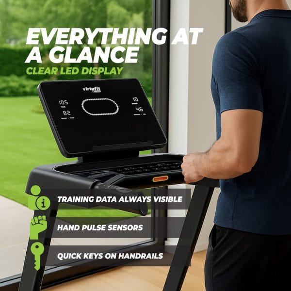 VirtuFit TR100i loopband met LED-display, handsensoren en sneltoetsen op de armleuningen tijdens thuisgebruik.